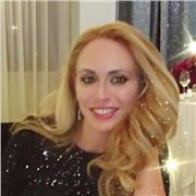 Laureata in Lettere si offre per lezioni in Storia , Letteratura Italiana , Geografia